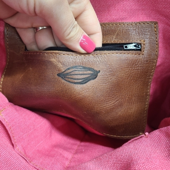 Kakaw Designs Navy & Brown Shoulder Tote - Picture 7 of 12